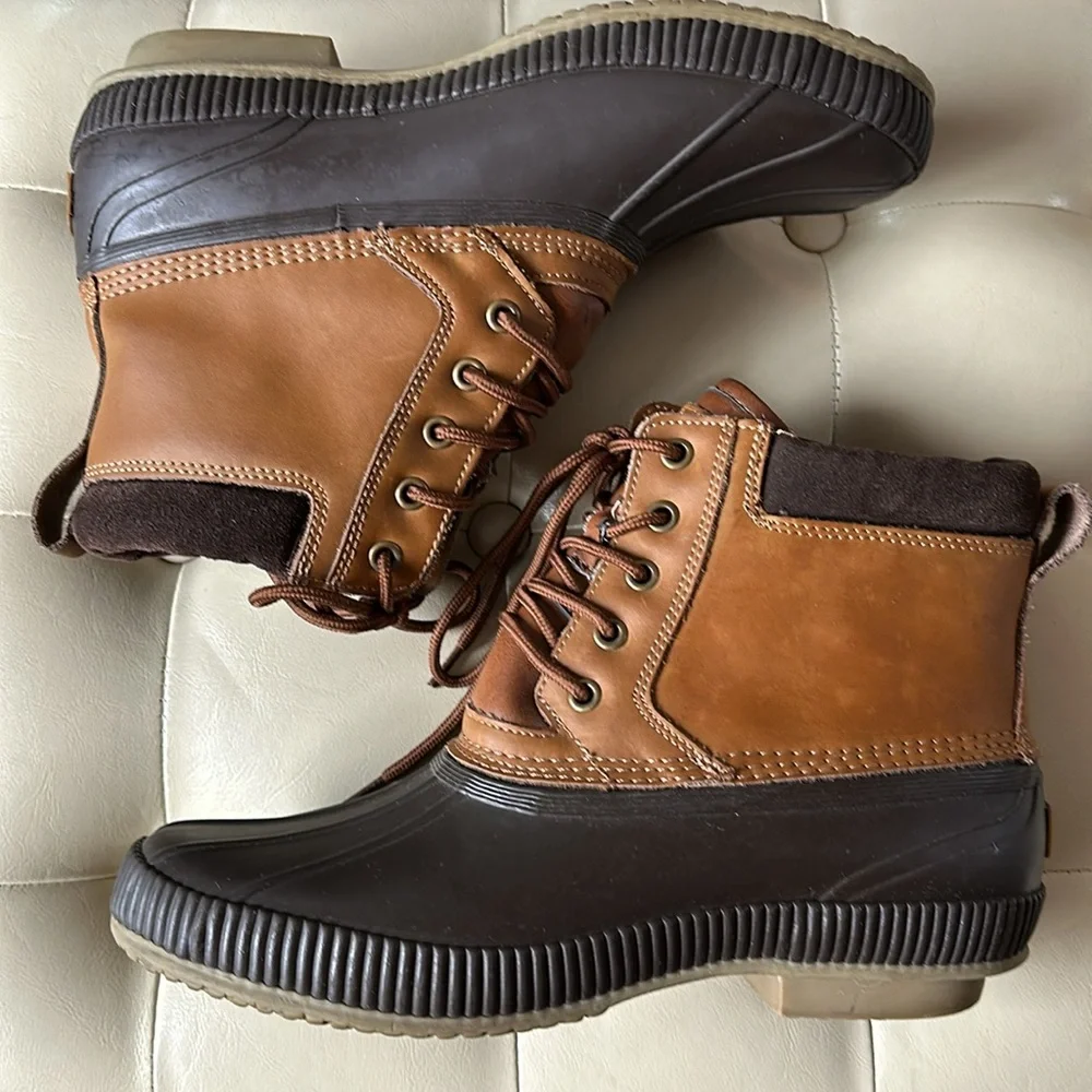 Tommy Hilfiger rain boots, size 10